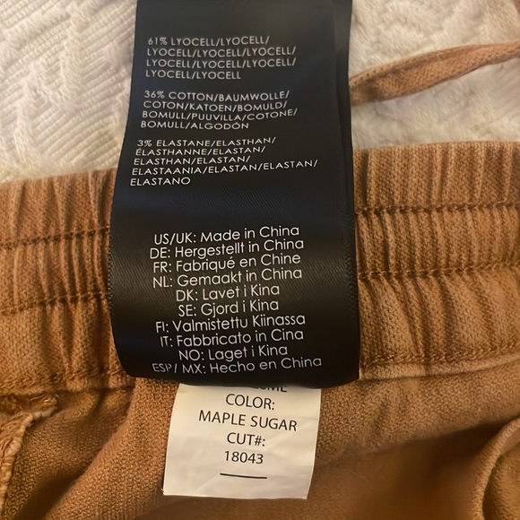 LIVERPOOL: Kelsey Trouser Jogger in Maple Sugar - Picture 7 of 7